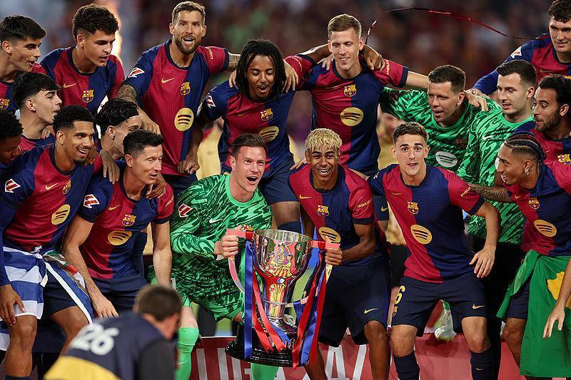 巴尔泰萨吉：现在谈意甲冠军为时过早；我有点像斯皮纳佐拉（巴尔泰萨吉：意甲争冠言之尚早；自评踢法有点像斯皮纳佐拉）