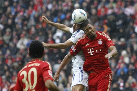 被东契奇吐槽太滑！队记：湖人今天将不会使用NBA杯专用地板（东契奇嫌地板太滑，队记：湖人今日将弃用NBA杯专用地板）