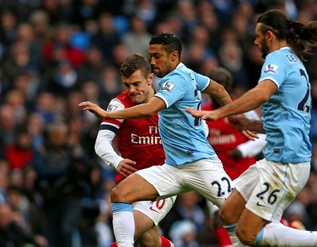 刘若钒庆祝海港队夺冠：人生第一个中超冠军🏆（刘若钒喜迎生涯首个中超冠军，海港加冕）