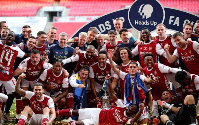 孔德：今天是属于我的一天，第二个进球是误打误撞（孔德：这是我的高光时刻，第二粒进球纯属巧合）