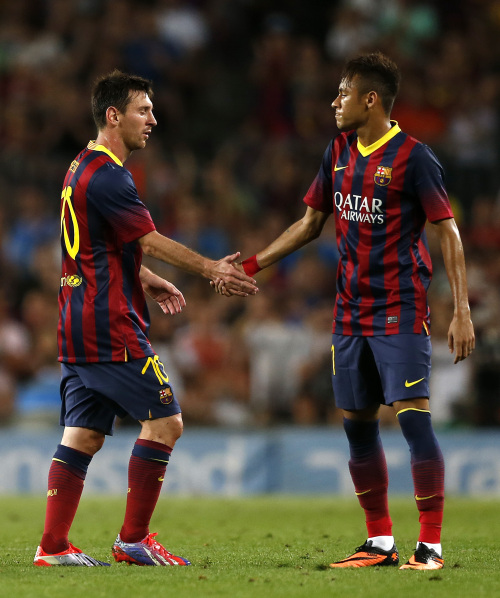 萨索洛主帅：AC米兰中场很有优势，莫德里奇是冠军球员（萨索洛主帅：AC米兰中场占优，莫德里奇是冠军级球员）