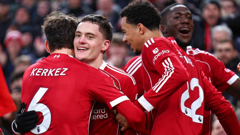 海港不会三连冠不思进取！ 连续两年被申花追着 其实硬实力还是不够（海港无缘三连冠显保守，两年连遭申花紧逼，硬实力仍显不足）