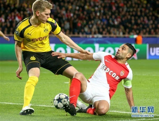 CBA球员最佳阵容提名：前三竞争激烈,（CBA最佳阵容提名公布：前三席位竞争白热化）